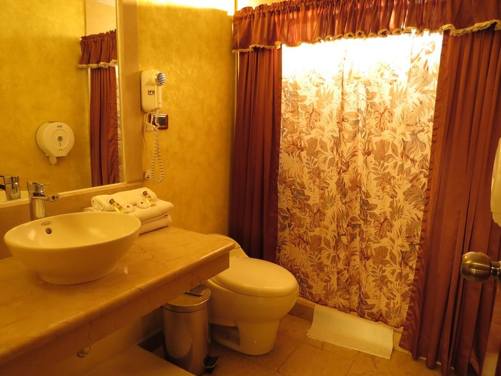 Hotel Ruinas Resort Уеуетенанго Номер фото